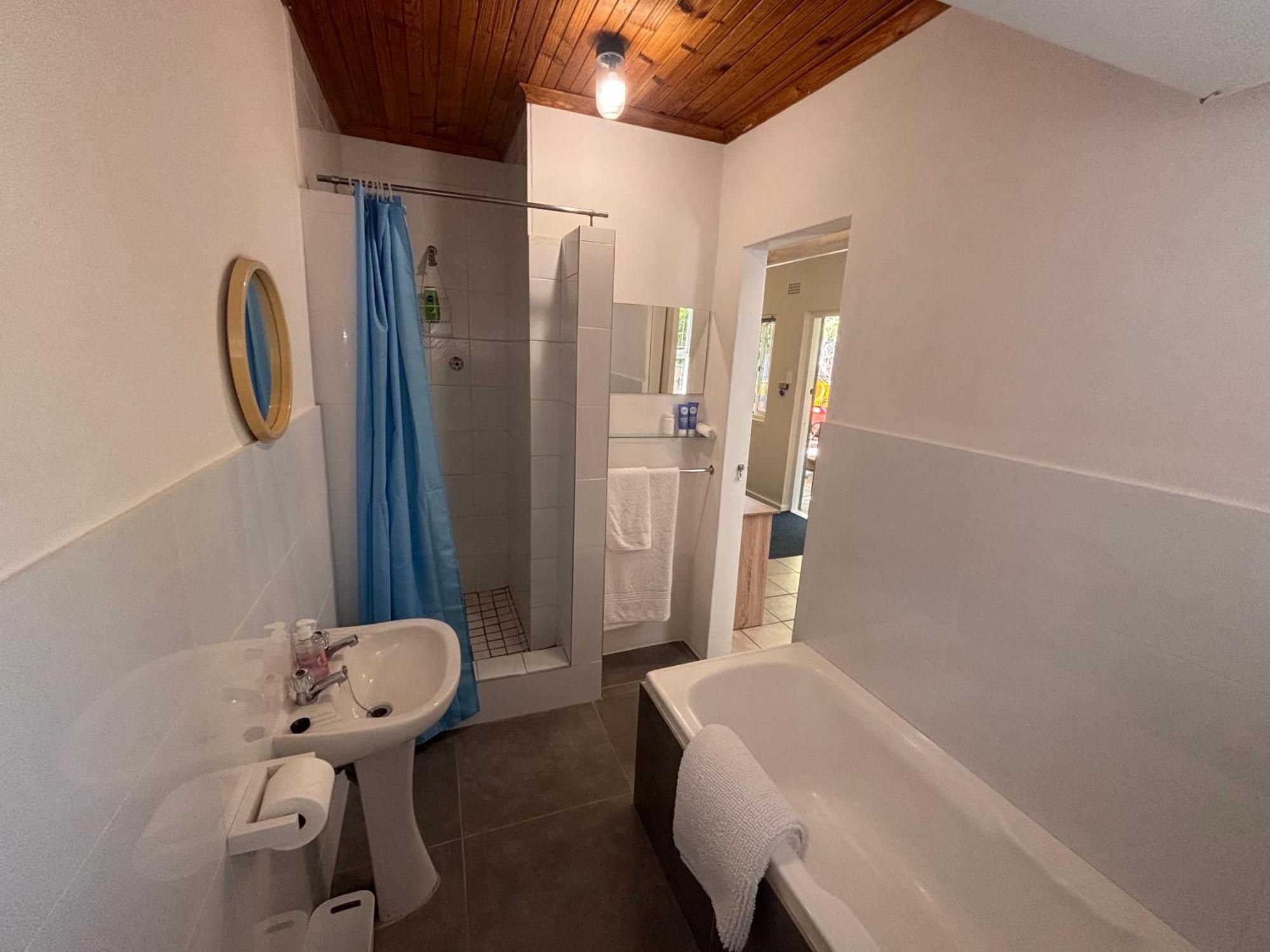 Highlands Self Catering Apartment เคปทาวน์ ภายนอก รูปภาพ